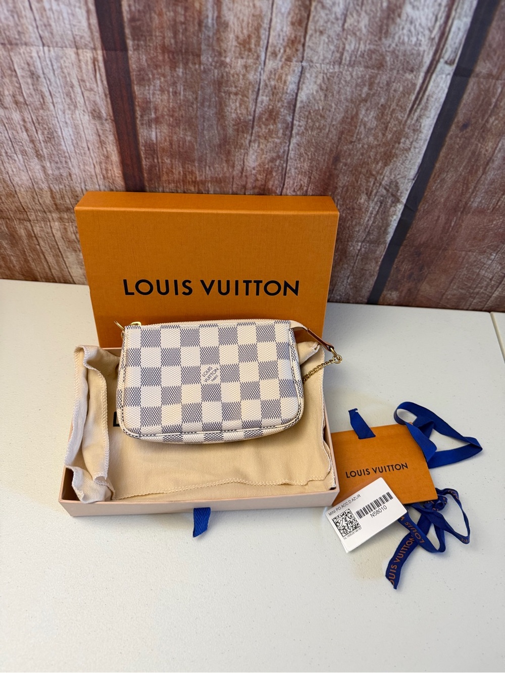 Louis Vuitton Damier Azur Mini Pochette - White/Beige with Gold Chain - Picture 2 of 12
